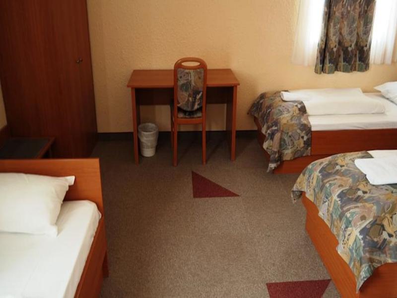 Hotel Berlin Budapest Eksteriør bilde